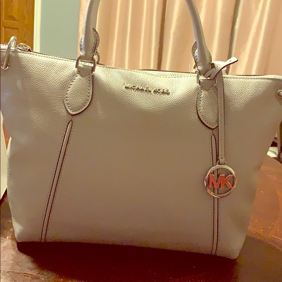 Michael Kors Hand bag with tag new - Picture 1 of 8